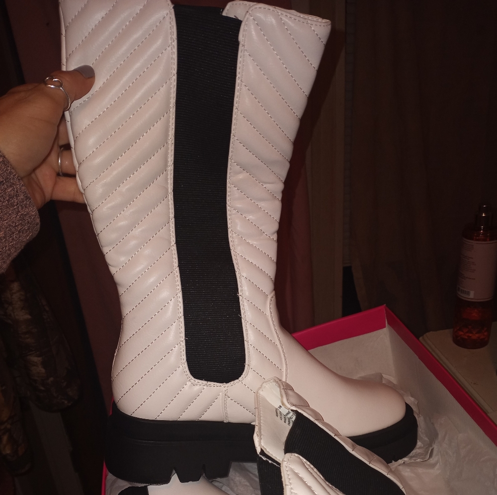 Roberta lug sole boots